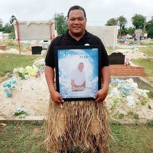 Meet your Posher, Sione